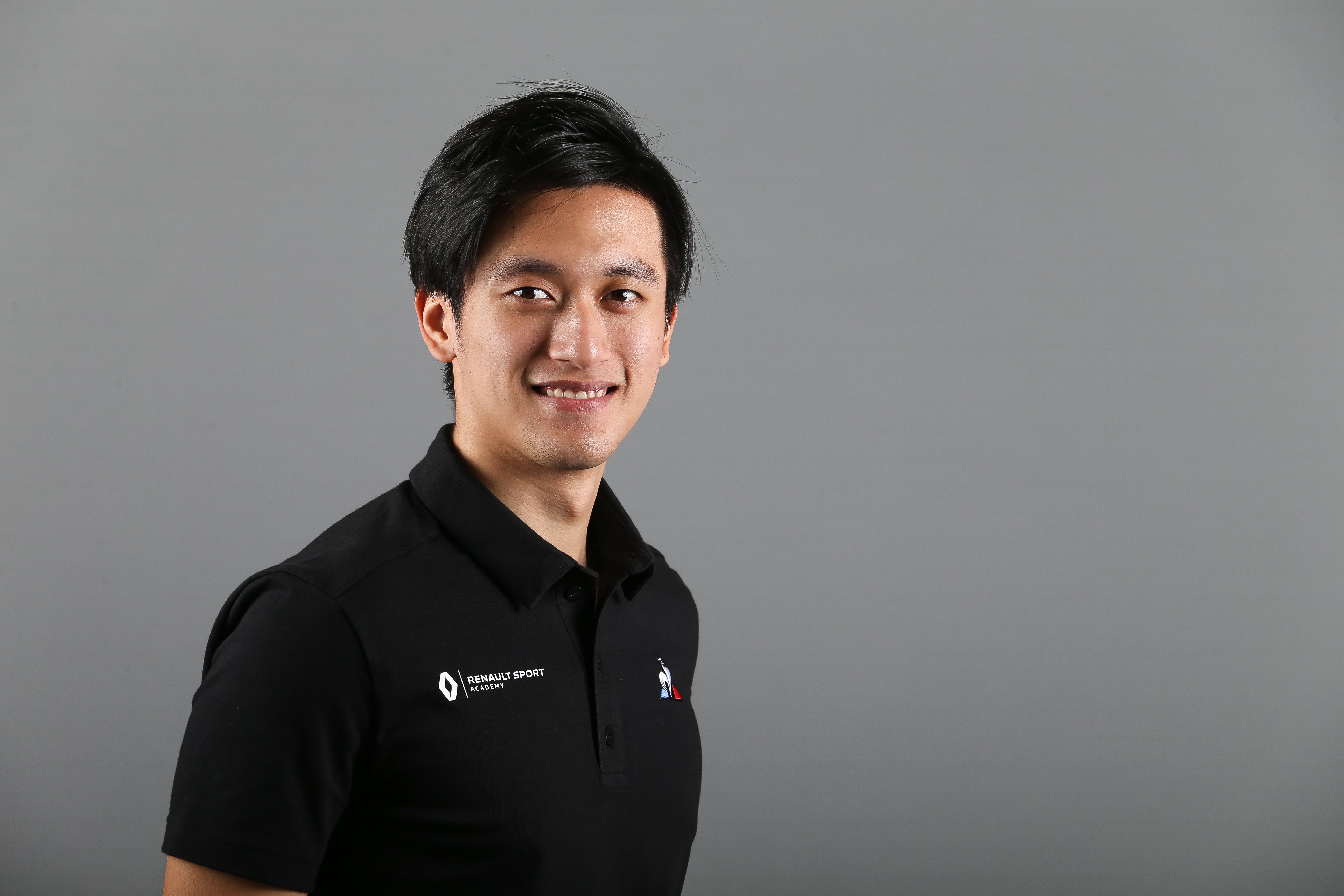 红牛二队险胜雷诺车队,周冠宇状态火热 红牛二队险胜雷诺车队,周冠宇状态火热